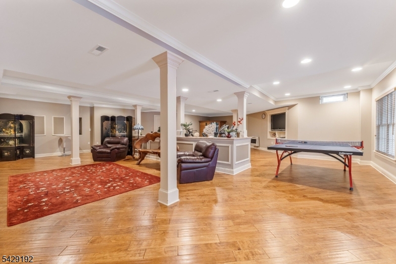 KENTVIEW ESTATES - Residential