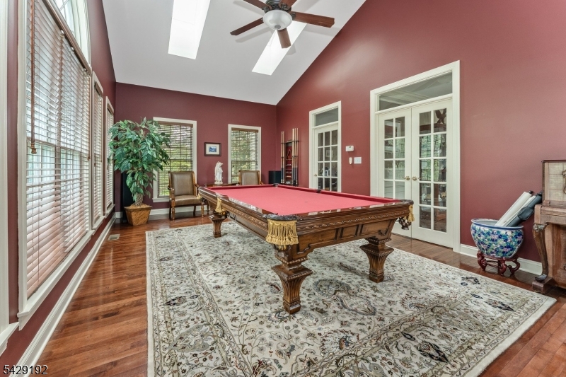 KENTVIEW ESTATES - Residential