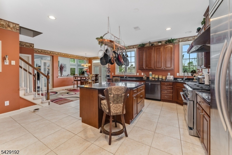 KENTVIEW ESTATES - Residential