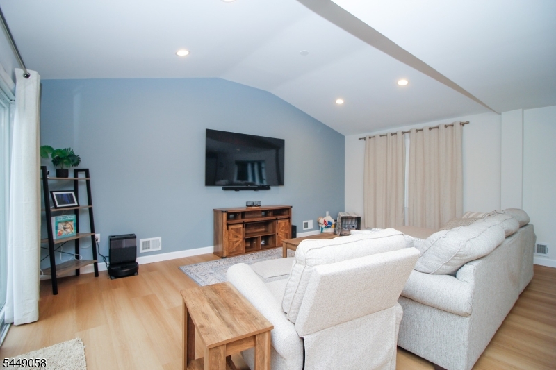 White Meadow Lake - Residential