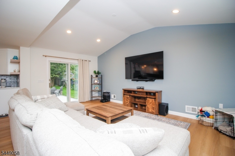 White Meadow Lake - Residential
