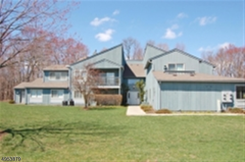 DRAKESVILLE - Residential Lease