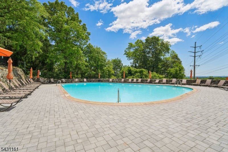 Foxwood II - Residential