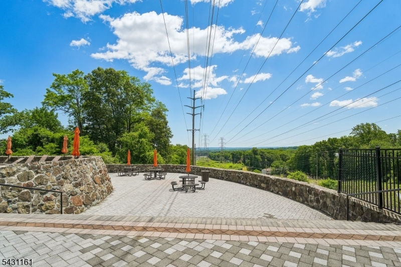 Foxwood II - Residential