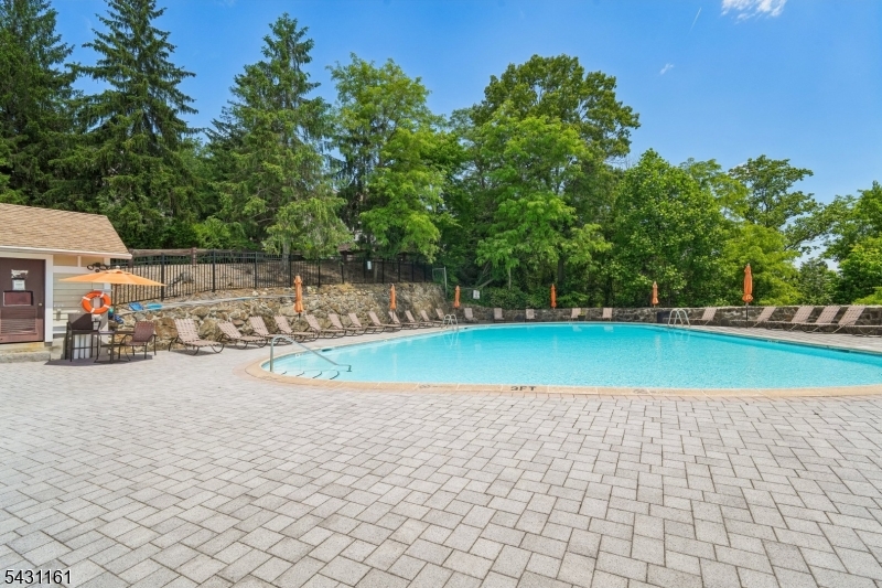 Foxwood II - Residential