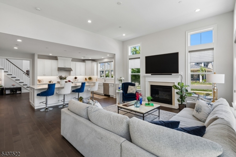 Villas at Warren - Residential