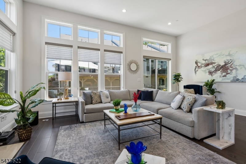 Villas at Warren - Residential