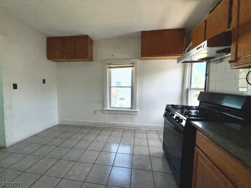 station - Residential Income