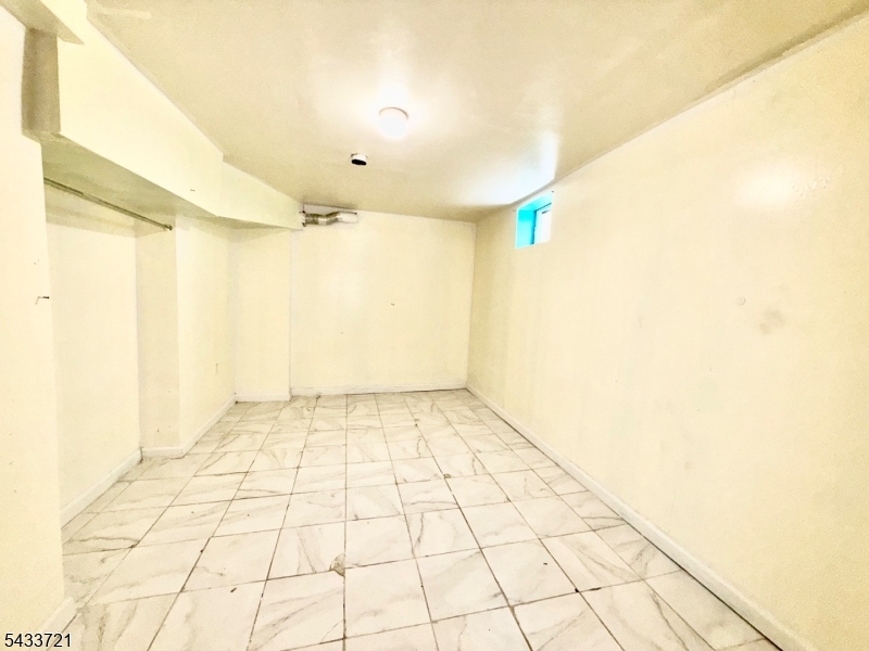 station - Residential Income
