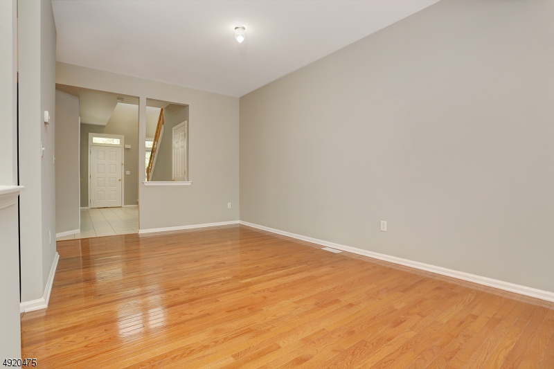 Glenmont Commons - Residential Lease