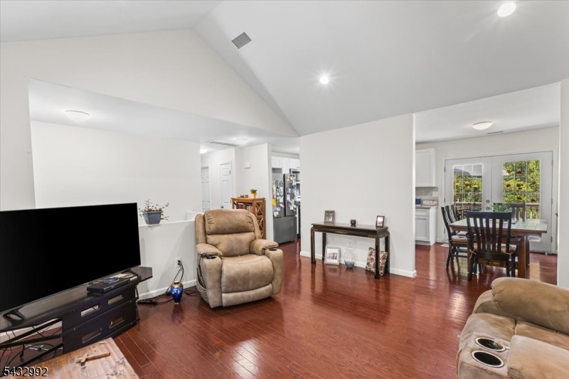 Forest Lakes - Residential