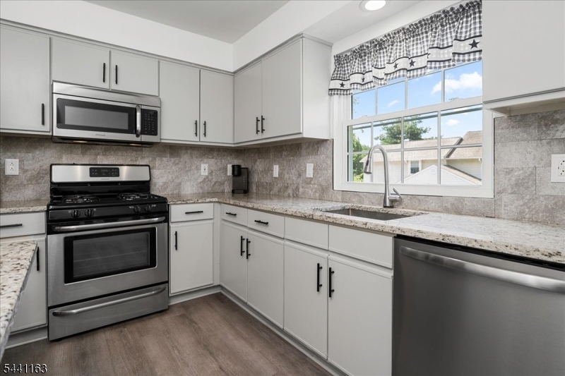 Hampton Commons - Residential