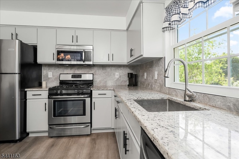 Hampton Commons - Residential