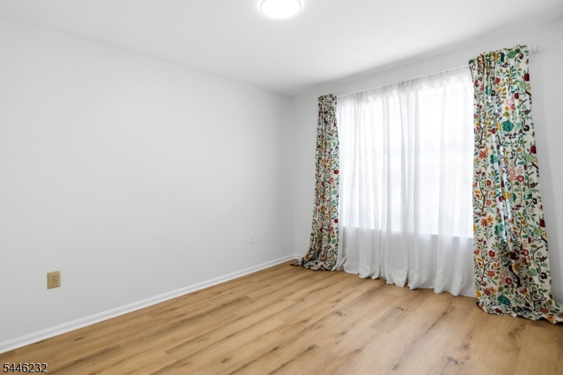 Hunting Hills - Residential