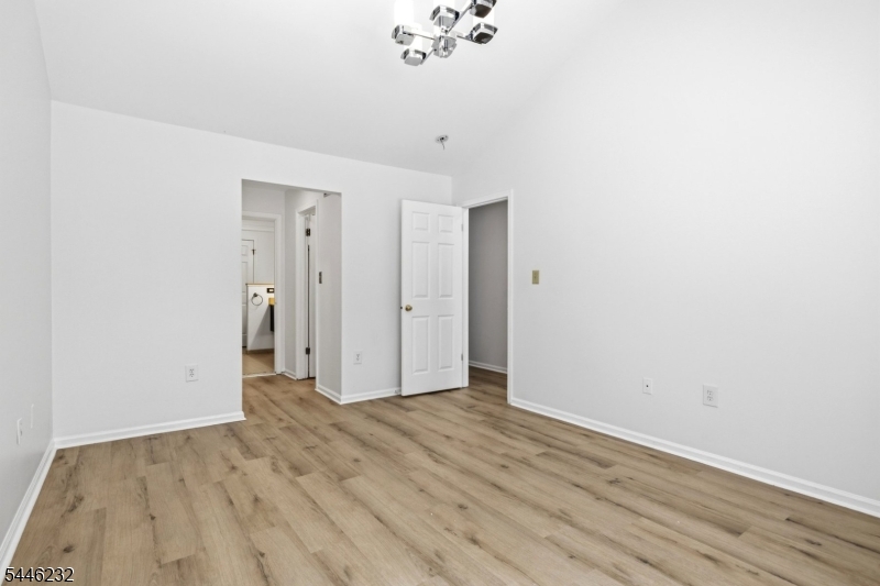 Hunting Hills - Residential
