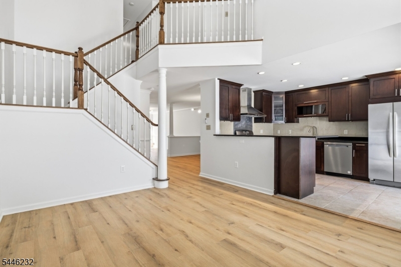 Hunting Hills - Residential
