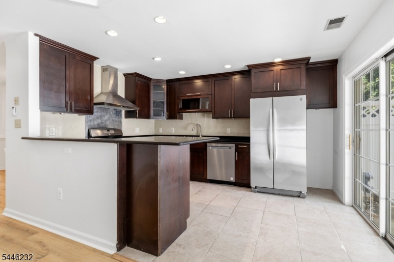 Hunting Hills - Residential