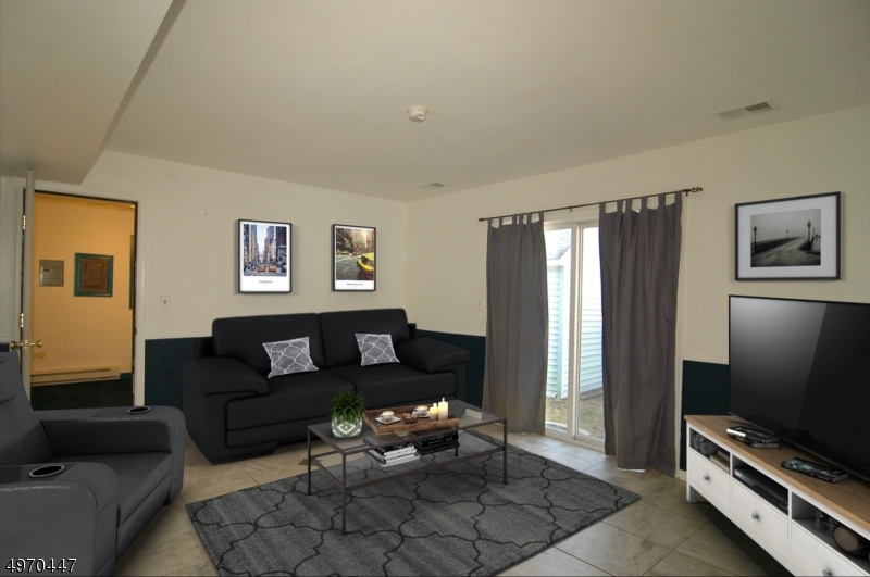 COLLEGE VIEW - Residential