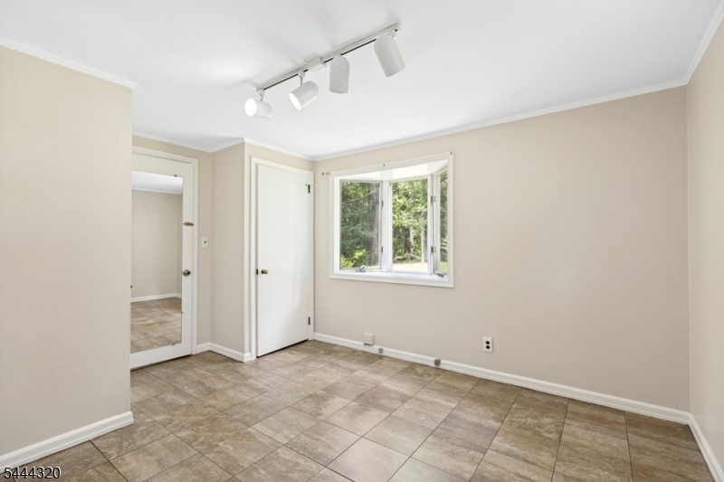 Washington Valley - Residential Lease