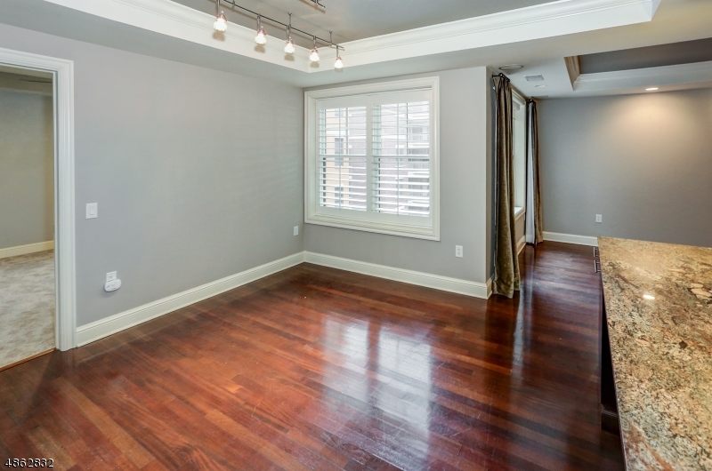 40 Park Place - Residential