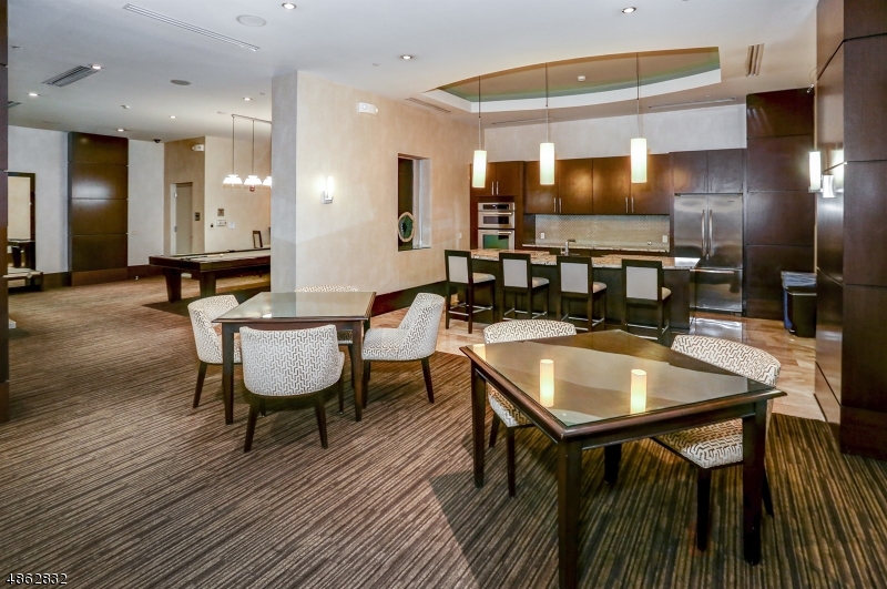 40 Park Place - Residential