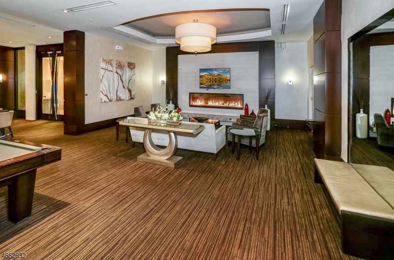 40 Park Place - Residential