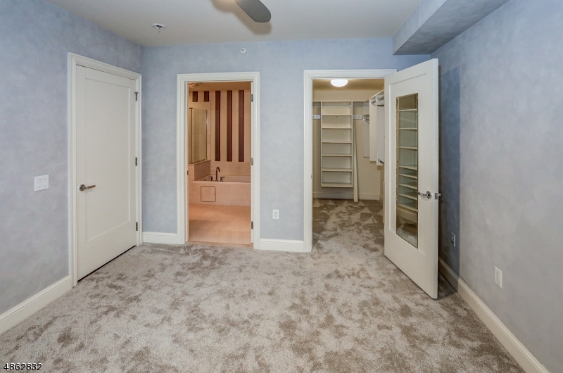 40 Park Place - Residential