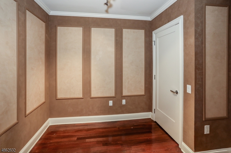 40 Park Place - Residential
