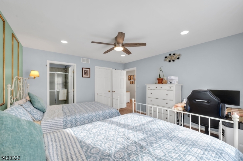 Glenmont Commons - Residential