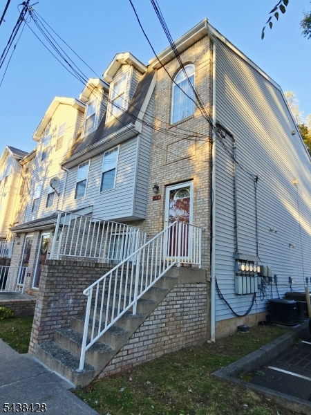 Arlington Estate - Residential