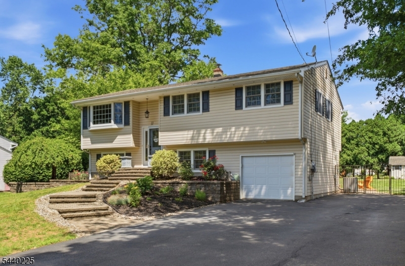 Clinton Knolls - Residential