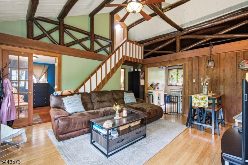 Cupsaw Lake - Residential