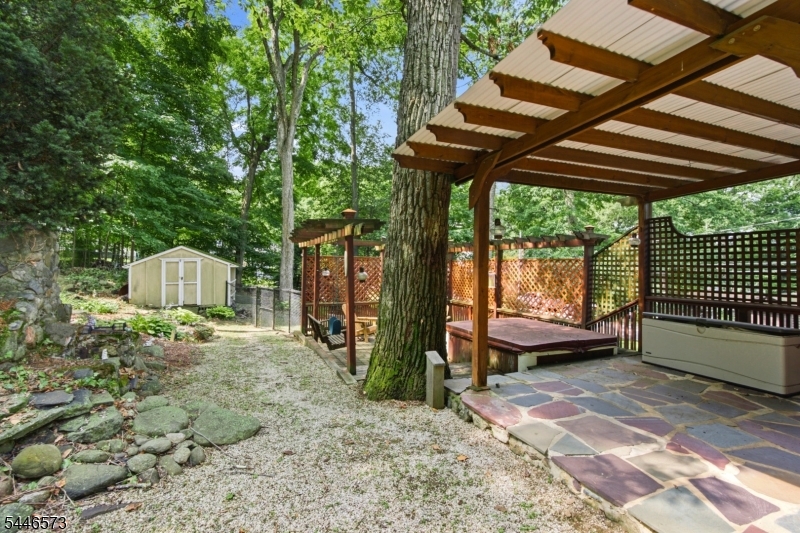 Cupsaw Lake - Residential