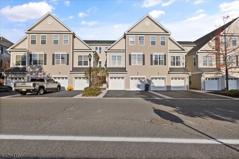 CANAL CROSSING - Residential