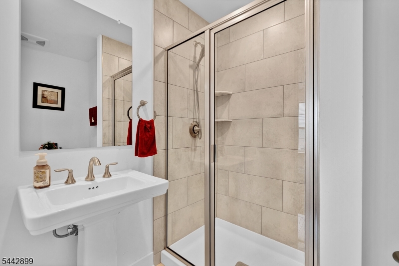 Collection At Morris Plains - Residential Lease