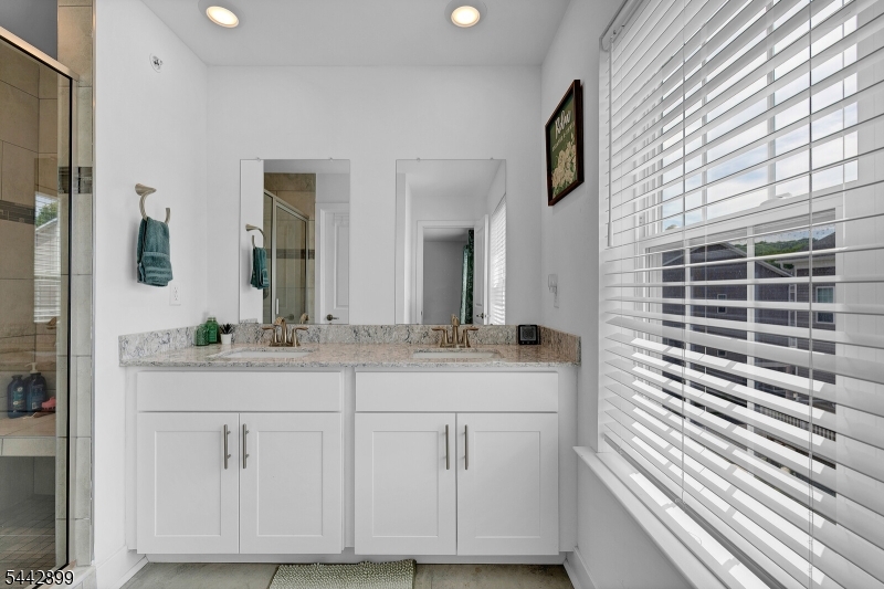 Collection At Morris Plains - Residential Lease