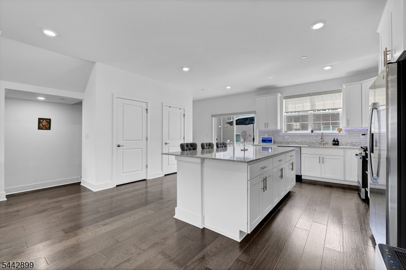 Collection At Morris Plains - Residential Lease
