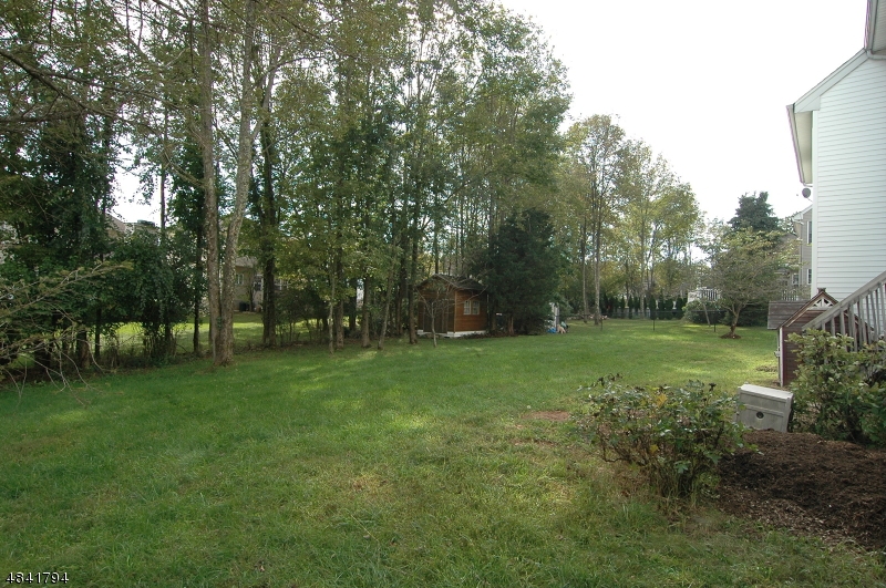 POETS PEAK - Residential