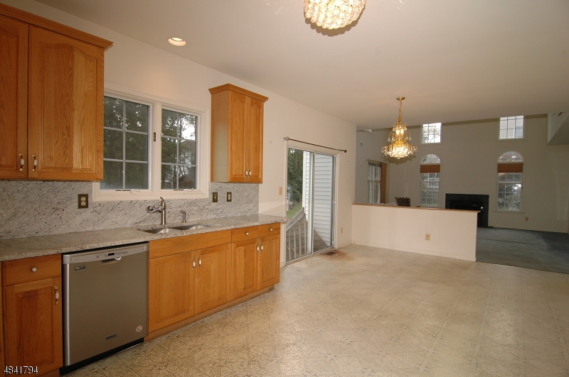 POETS PEAK - Residential