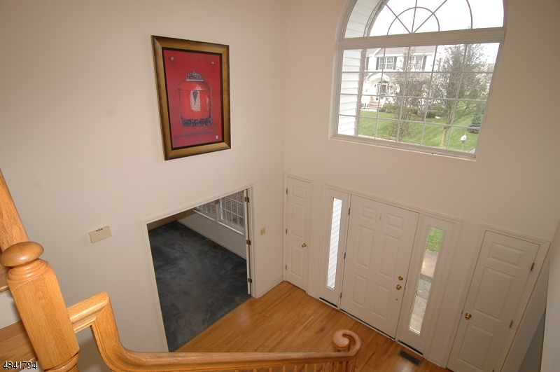 POETS PEAK - Residential