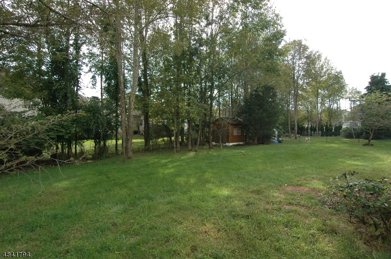 POETS PEAK - Residential