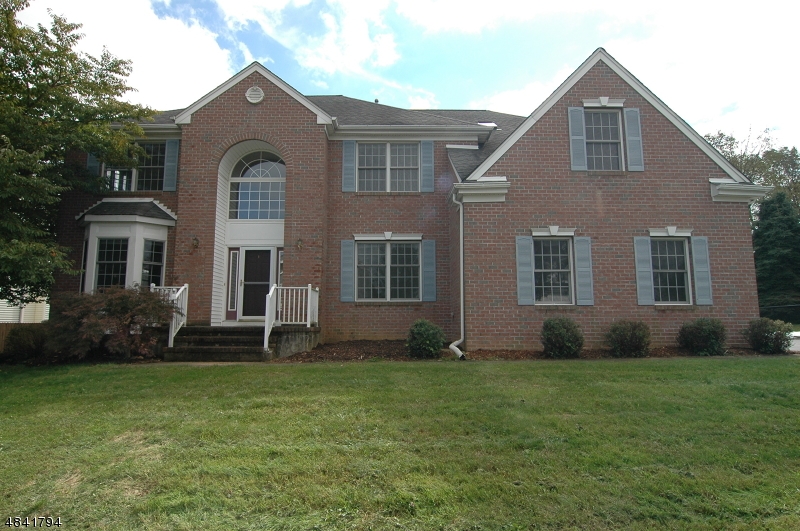 POETS PEAK - Residential