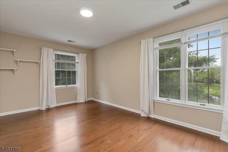Spring Ridge - Residential