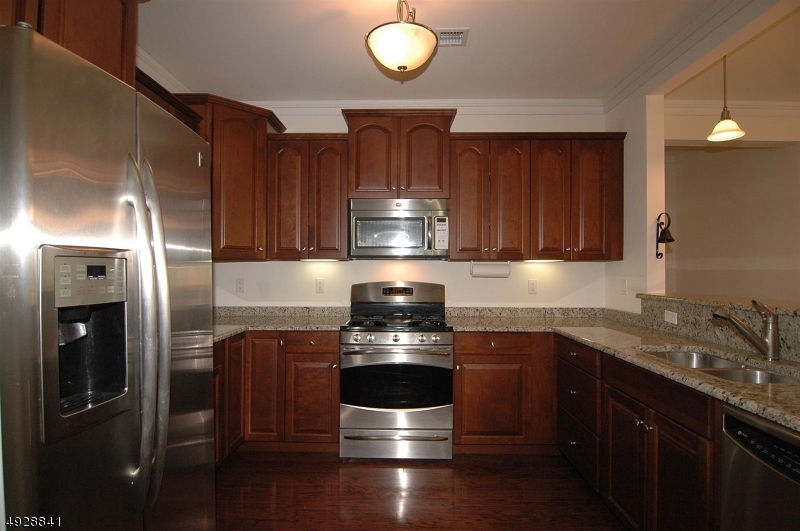 GREENBRIAR AT FOX RIDGE - Residential Lease