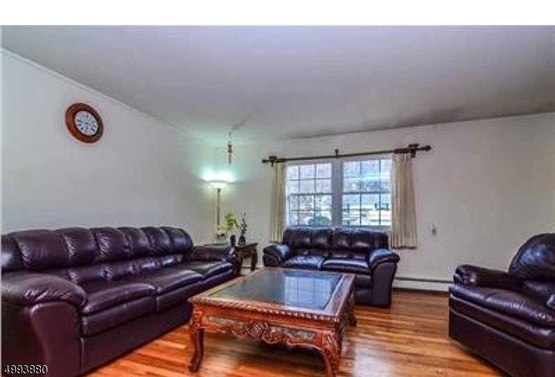 KNOLLS - Residential