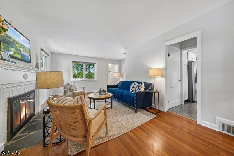 WEST MONTROSE - Residential