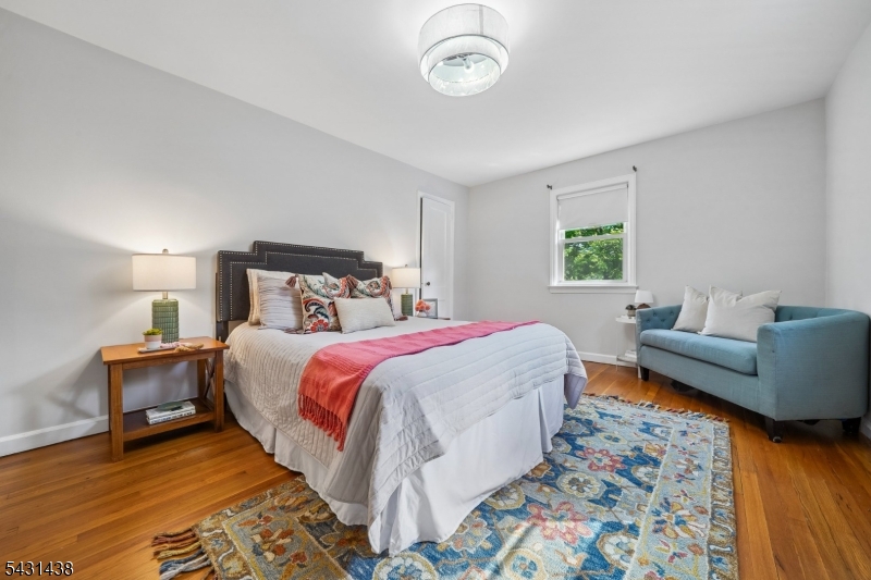 WEST MONTROSE - Residential