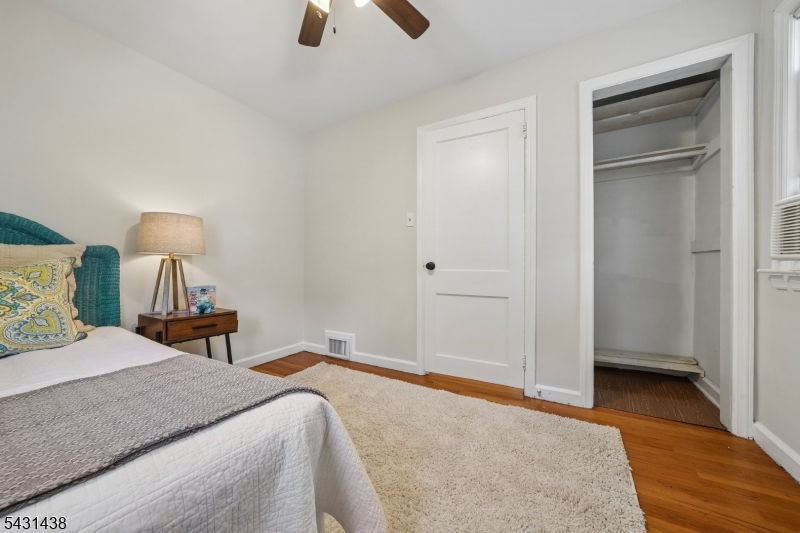 WEST MONTROSE - Residential
