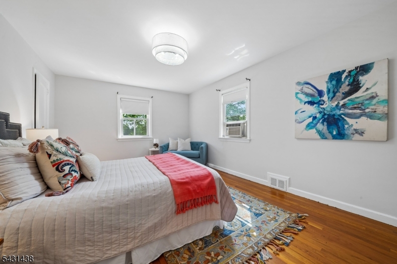 WEST MONTROSE - Residential