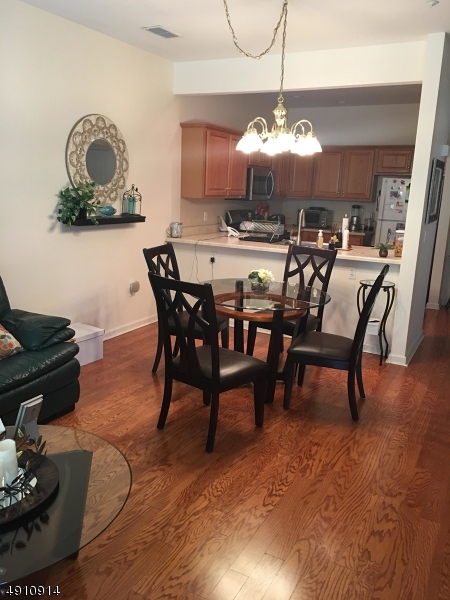 FOX HILLS - Residential